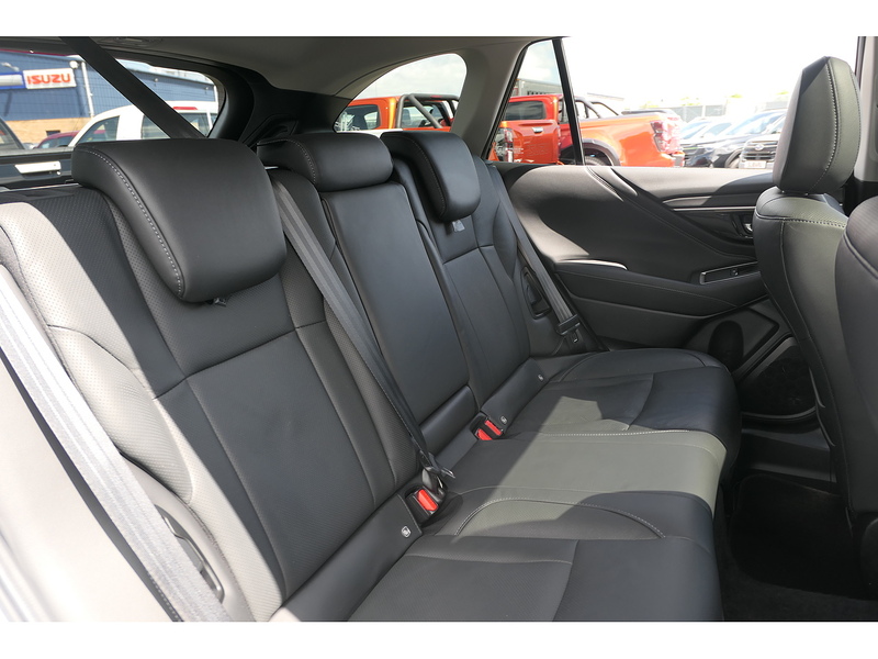 Subaru 2.5i Touring Estate 5dr Petrol Lineartronic 4WD Euro 6 (s/s) (169 ps)