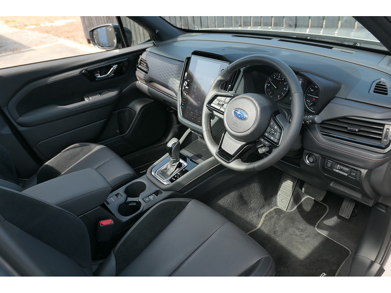 Subaru 2.0 i e-Boxer Touring SUV 5dr Petrol Hybrid Lineartronic 4WD Euro 6 (s/s) (136 ps)