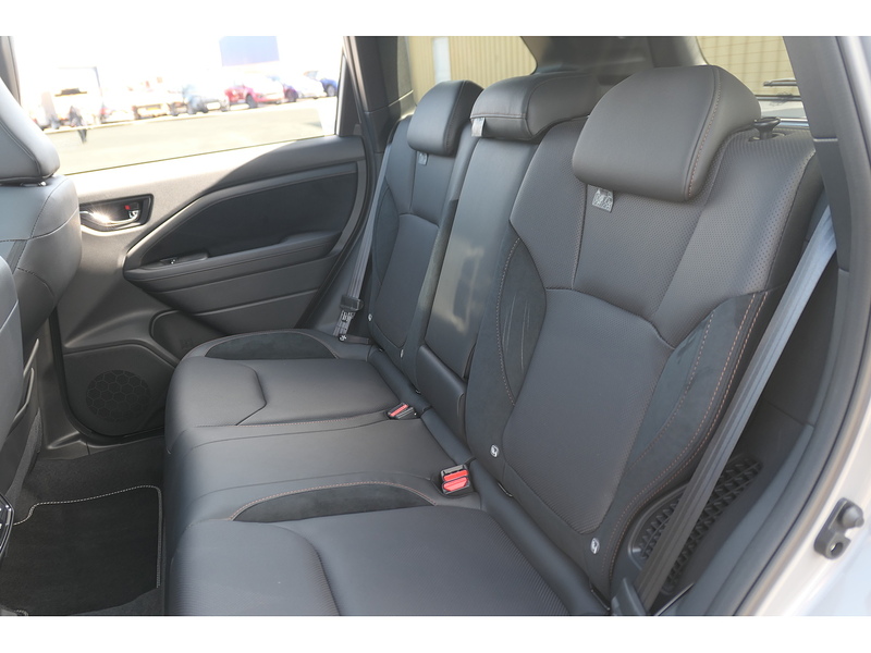 Subaru 2.0 i e-Boxer Touring SUV 5dr Petrol Hybrid Lineartronic 4WD Euro 6 (s/s) (136 ps)