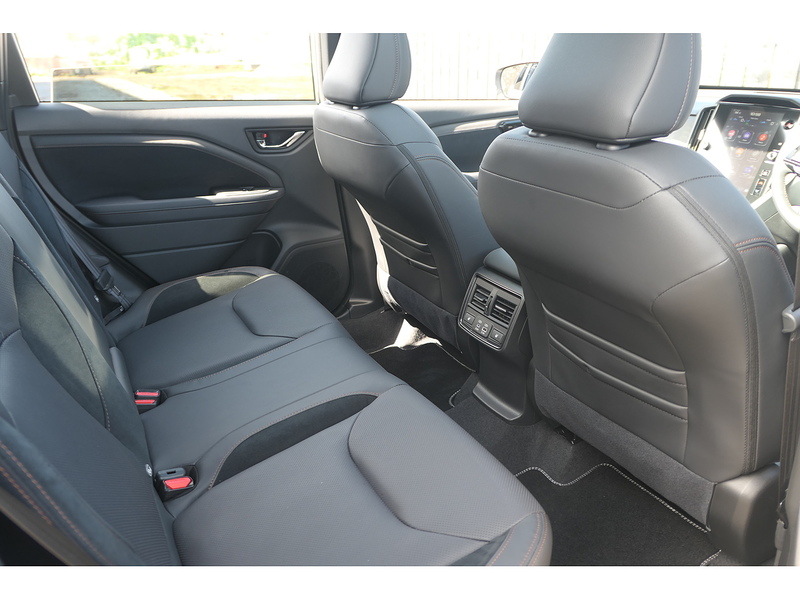 Subaru 2.0 i e-Boxer Touring SUV 5dr Petrol Hybrid Lineartronic 4WD Euro 6 (s/s) (136 ps)