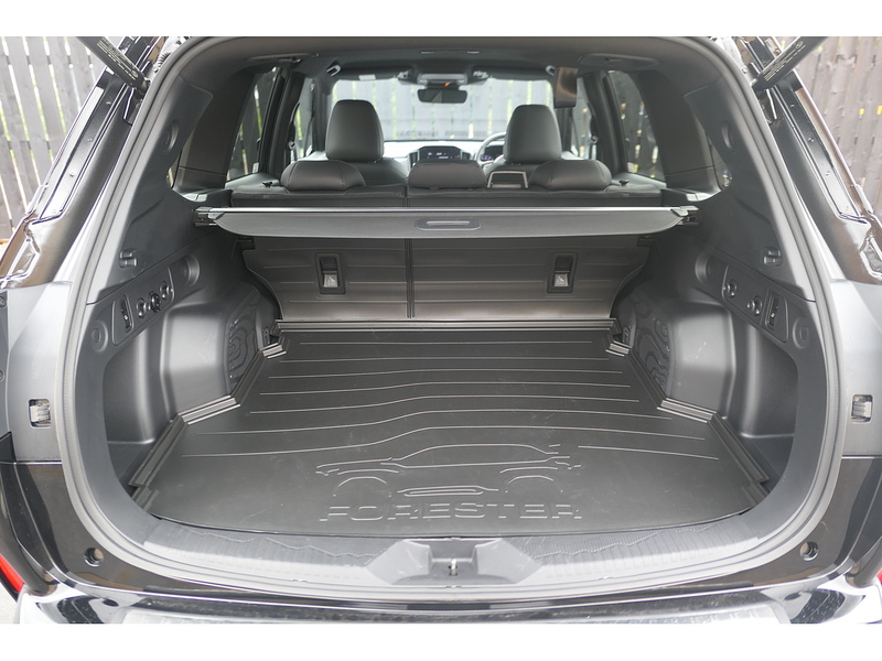 Subaru 2.0 i e-Boxer Field SUV 5dr Petrol Hybrid Lineartronic 4WD Euro 6 (s/s) (136 ps)