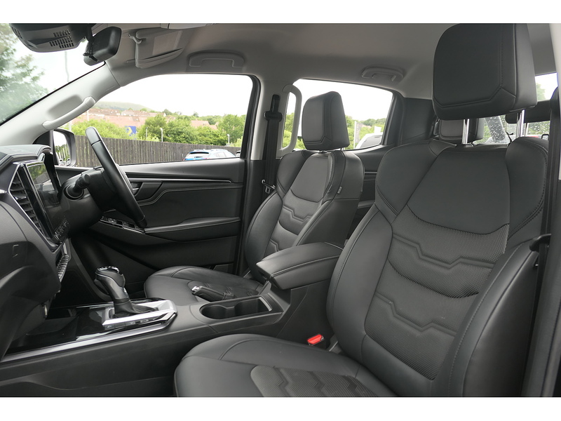 Isuzu 1.9 TD DL40 Pickup Double Cab 4dr Diesel Auto 4WD Euro 6 (s/s) (164 ps)