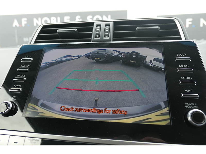 Toyota 2.8D Active (Navi) Panel Van 3dr Diesel Auto 4WD SWB Euro 6 (s/s) (204 ps)