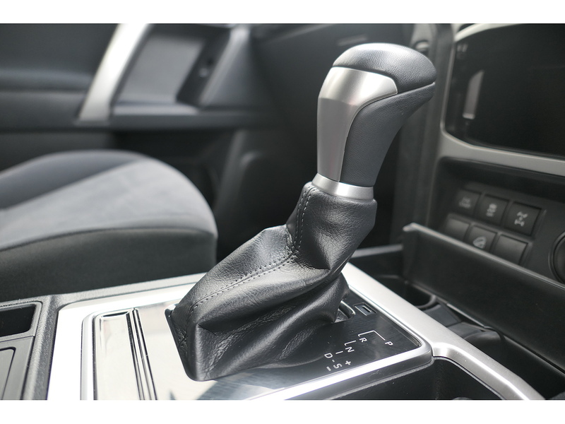 Toyota 2.8D Active (Navi) Panel Van 3dr Diesel Auto 4WD SWB Euro 6 (s/s) (204 ps)