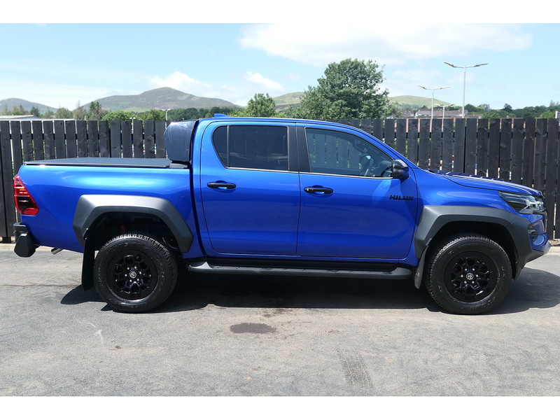 Toyota 2.8 D-4D GR SPORT II Pickup Double Cab 4dr Diesel Auto 4WD Euro 6 (s/s) (204 ps)