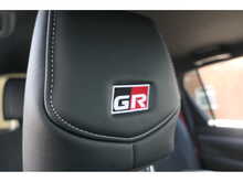 Toyota Hilux D-4D GR SPORT II 