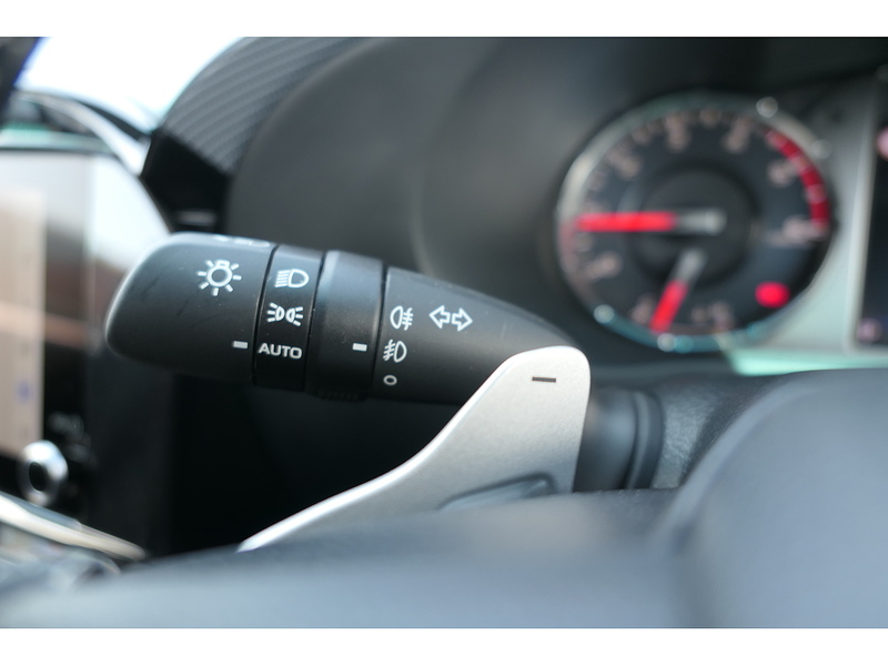 Toyota 2.8 D-4D GR SPORT II Pickup Double Cab 4dr Diesel Auto 4WD Euro 6 (s/s) (204 ps)