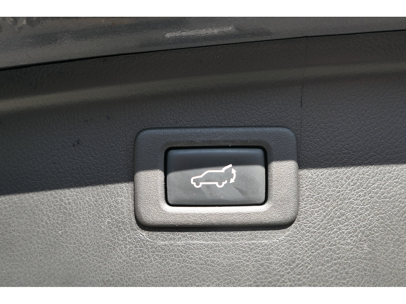 Subaru 2.5i SE Premium Estate 5dr Petrol Lineartronic 4WD Euro 6 (s/s) (175 ps)