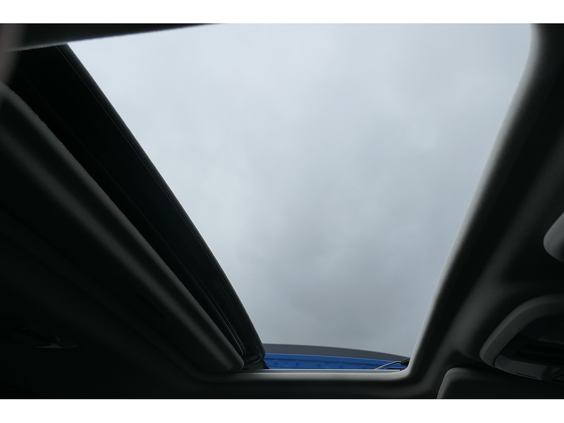 Subaru 2.0 i e-Boxer Touring SUV 5dr Petrol Hybrid Lineartronic 4WD Euro 6 (s/s) (136 ps)