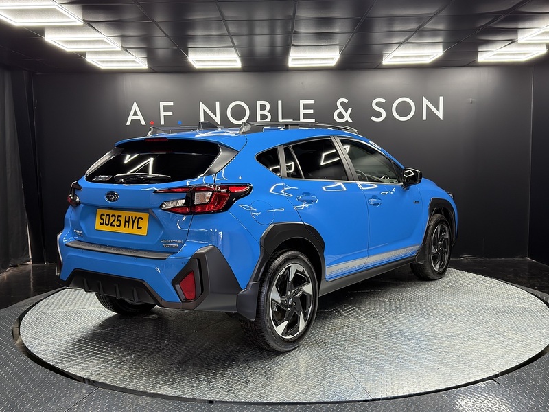 Subaru 2.0 i e-Boxer Touring SUV 5dr Petrol Hybrid Lineartronic 4WD Euro 6 (s/s) (136 ps)