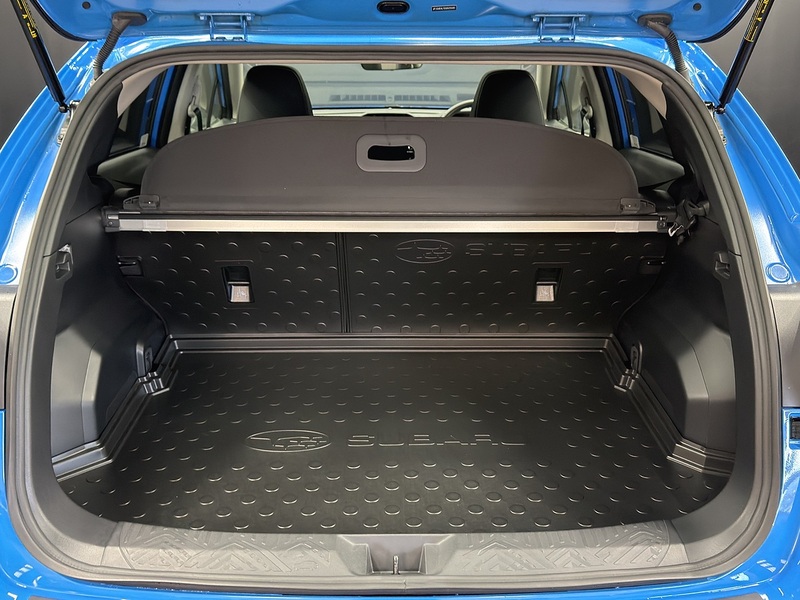 Subaru 2.0 i e-Boxer Touring SUV 5dr Petrol Hybrid Lineartronic 4WD Euro 6 (s/s) (136 ps)