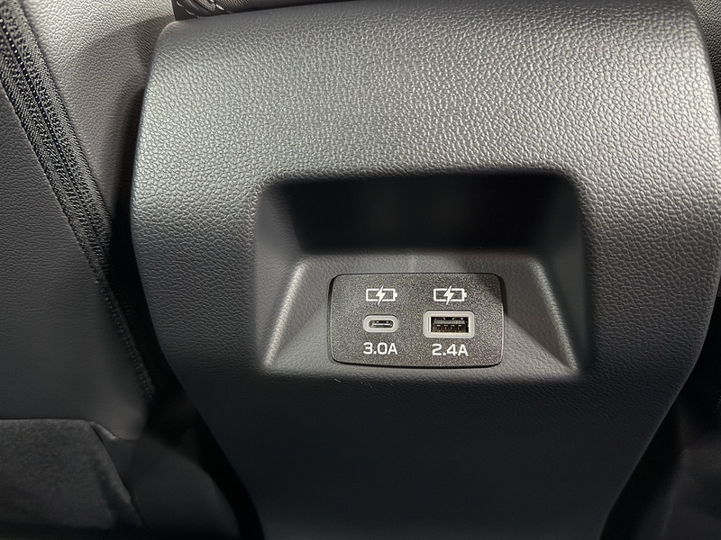 Subaru 2.0 i e-Boxer Touring SUV 5dr Petrol Hybrid Lineartronic 4WD Euro 6 (s/s) (136 ps)