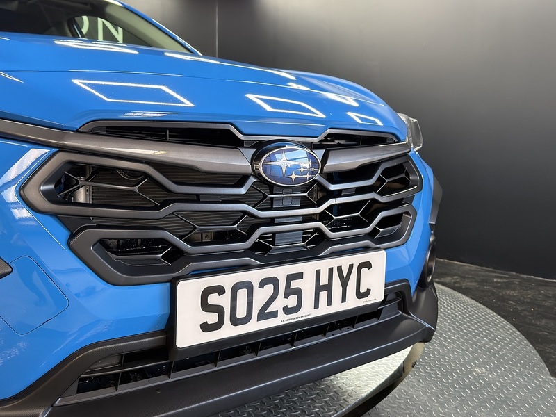 Subaru 2.0 i e-Boxer Touring SUV 5dr Petrol Hybrid Lineartronic 4WD Euro 6 (s/s) (136 ps)