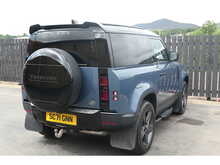 Land Rover Defender 90 D200 MHEV 