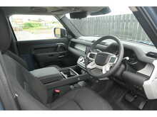 Land Rover Defender 90 D200 MHEV 