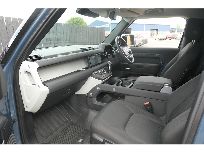 Land Rover 3.0 D200 MHEV Hard Top SUV 3dr Diesel Auto 4WD SWB Euro 6 (s/s) (200 ps)