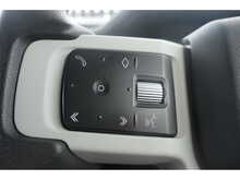 Land Rover Defender 90 D200 MHEV 
