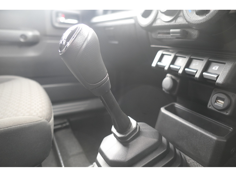 Suzuki 1.5 LCV 3dr Petrol Manual ALLGRIP Euro 6 (101 ps)