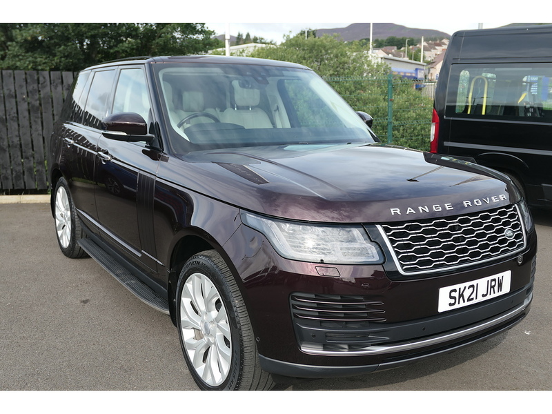 Land Rover 3.0 D300 MHEV Vogue SE SUV 5dr Diesel Auto 4WD Euro 6 (s/s) (300 ps)