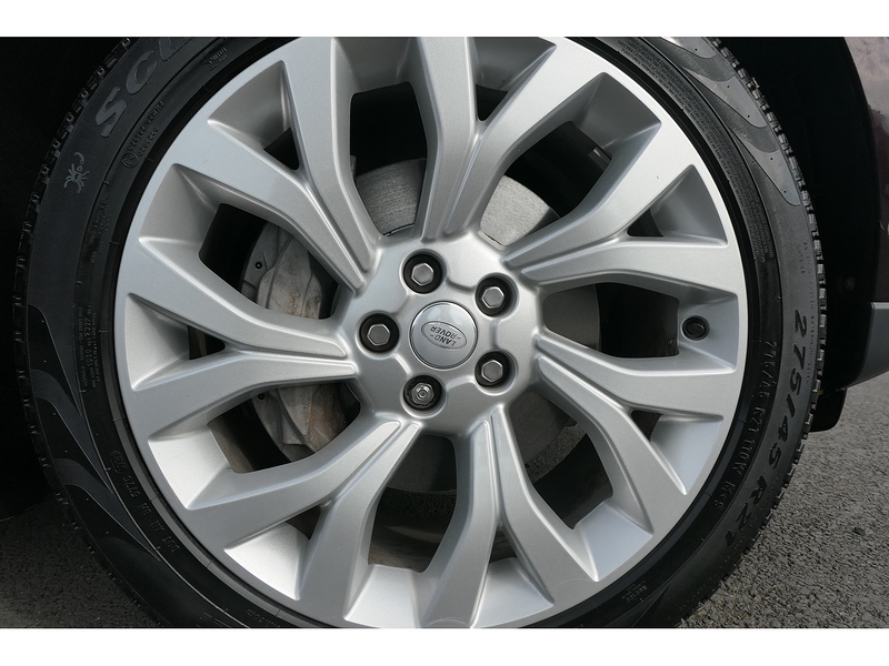 Land Rover 3.0 D300 MHEV Vogue SE SUV 5dr Diesel Auto 4WD Euro 6 (s/s) (300 ps)