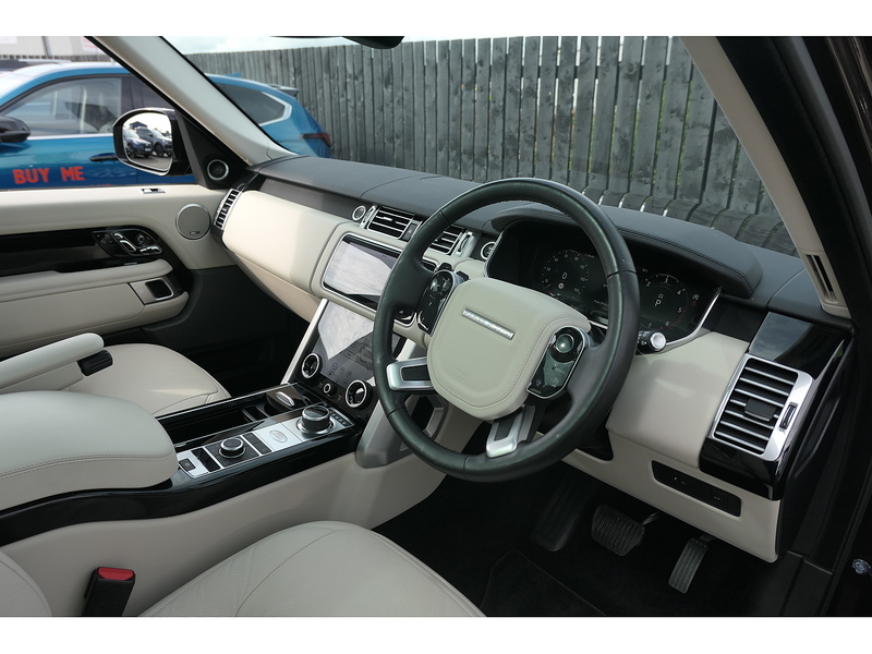 Land Rover 3.0 D300 MHEV Vogue SE SUV 5dr Diesel Auto 4WD Euro 6 (s/s) (300 ps)