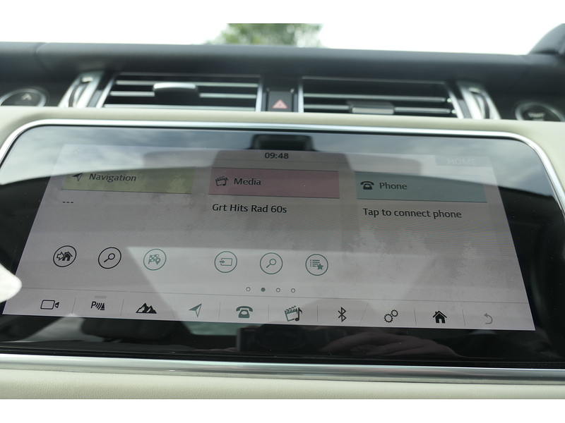 Land Rover 3.0 D300 MHEV Vogue SE SUV 5dr Diesel Auto 4WD Euro 6 (s/s) (300 ps)