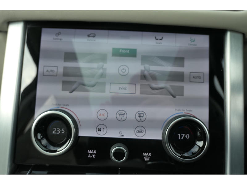 Land Rover 3.0 D300 MHEV Vogue SE SUV 5dr Diesel Auto 4WD Euro 6 (s/s) (300 ps)