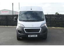 Peugeot Boxer BlueHDi 335 Professional Premium + 