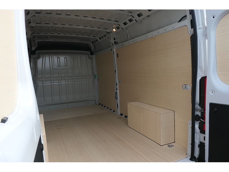 Peugeot 2.2 BlueHDi 335 Professional Premium + Panel Van 5dr Diesel Manual L3 High Roof Euro 6 (s/s) (140 ps)