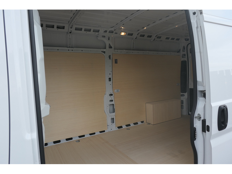 Peugeot 2.2 BlueHDi 335 Professional Premium + Panel Van 5dr Diesel Manual L3 High Roof Euro 6 (s/s) (140 ps)