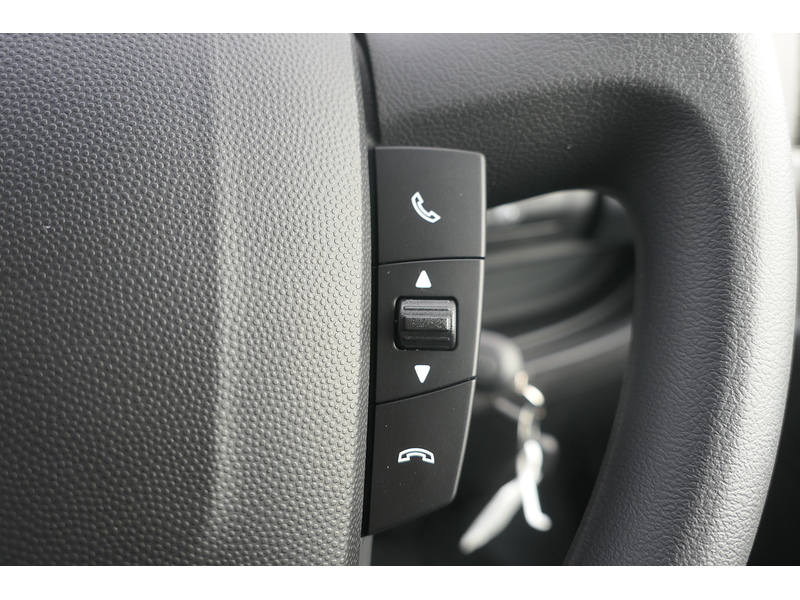 Peugeot 2.2 BlueHDi 335 Professional Premium + Panel Van 5dr Diesel Manual L3 High Roof Euro 6 (s/s) (140 ps)