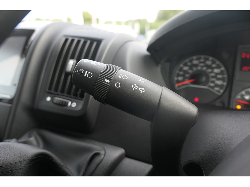 Peugeot 2.2 BlueHDi 335 Professional Premium + Panel Van 5dr Diesel Manual L3 High Roof Euro 6 (s/s) (140 ps)