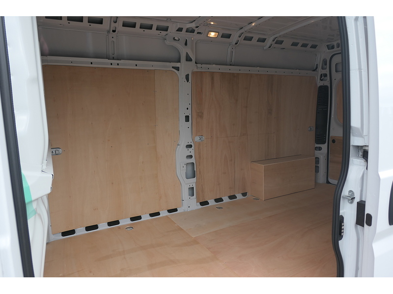 Peugeot 2.2 BlueHDi 335 Professional Premium + Panel Van 5dr Diesel Manual L3 High Roof Euro 6 (s/s) (140 ps)