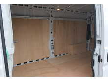 Peugeot Boxer BlueHDi 335 Professional Premium + 