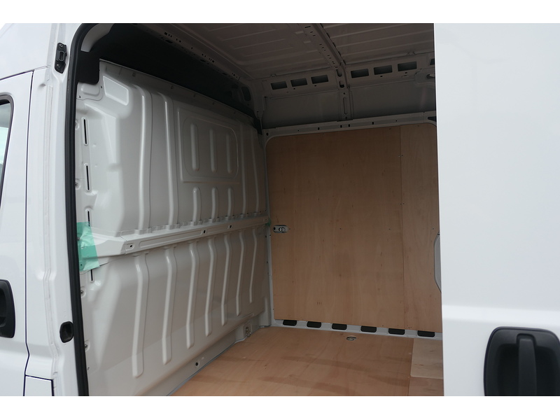 Peugeot 2.2 BlueHDi 335 Professional Premium + Panel Van 5dr Diesel Manual L3 High Roof Euro 6 (s/s) (140 ps)