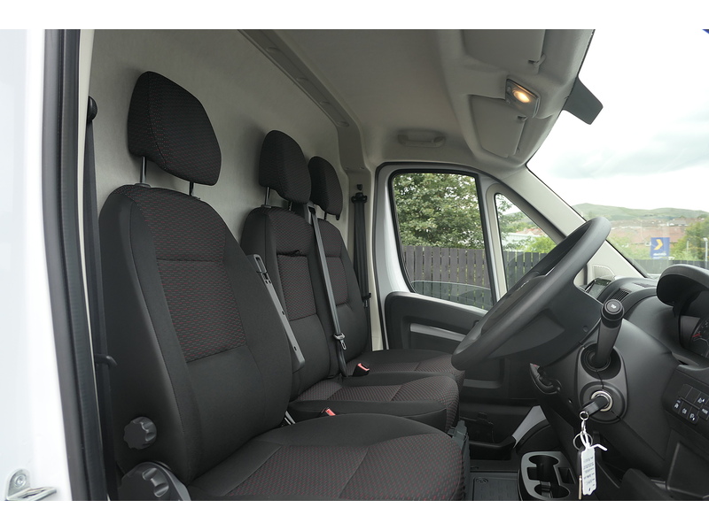 Peugeot 2.2 BlueHDi 335 Professional Premium + Panel Van 5dr Diesel Manual L3 High Roof Euro 6 (s/s) (140 ps)