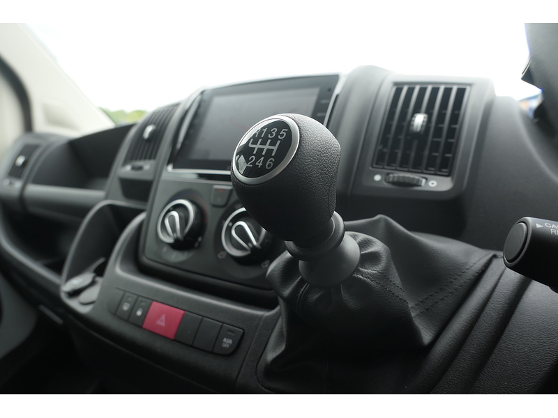 Peugeot 2.2 BlueHDi 335 Professional Premium + Panel Van 5dr Diesel Manual L3 High Roof Euro 6 (s/s) (140 ps)