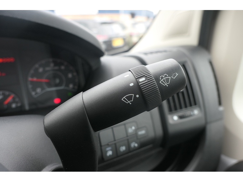 Peugeot 2.2 BlueHDi 335 Professional Premium + Panel Van 5dr Diesel Manual L3 High Roof Euro 6 (s/s) (140 ps)