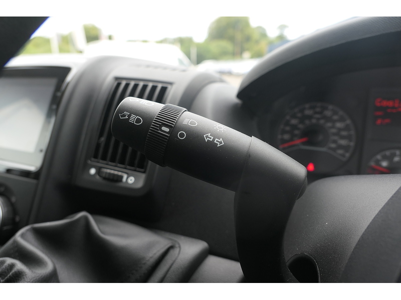 Peugeot 2.2 BlueHDi 335 Professional Premium + Panel Van 5dr Diesel Manual L3 High Roof Euro 6 (s/s) (140 ps)