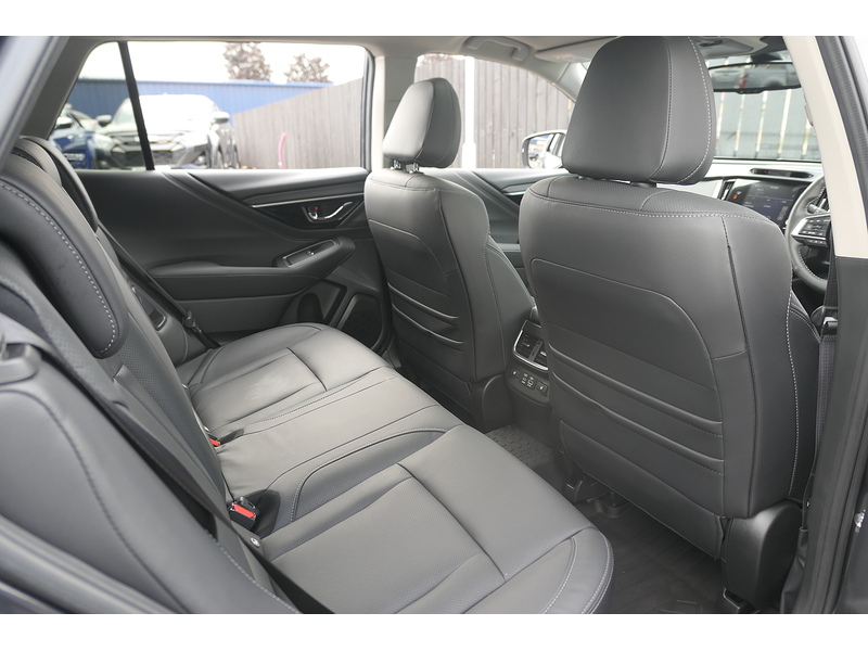Subaru 2.5i Touring Estate 5dr Petrol Lineartronic 4WD Euro 6 (s/s) (169 ps)