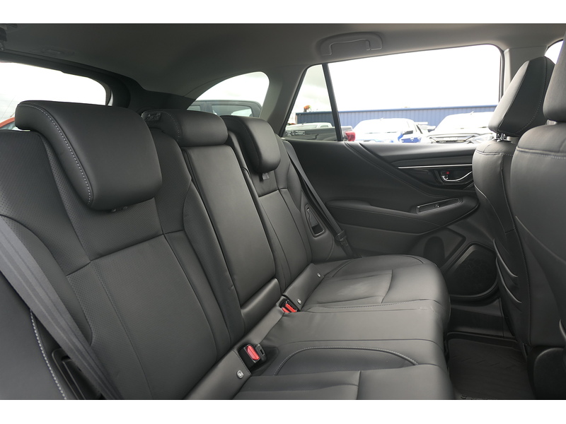 Subaru 2.5i Touring Estate 5dr Petrol Lineartronic 4WD Euro 6 (s/s) (169 ps)