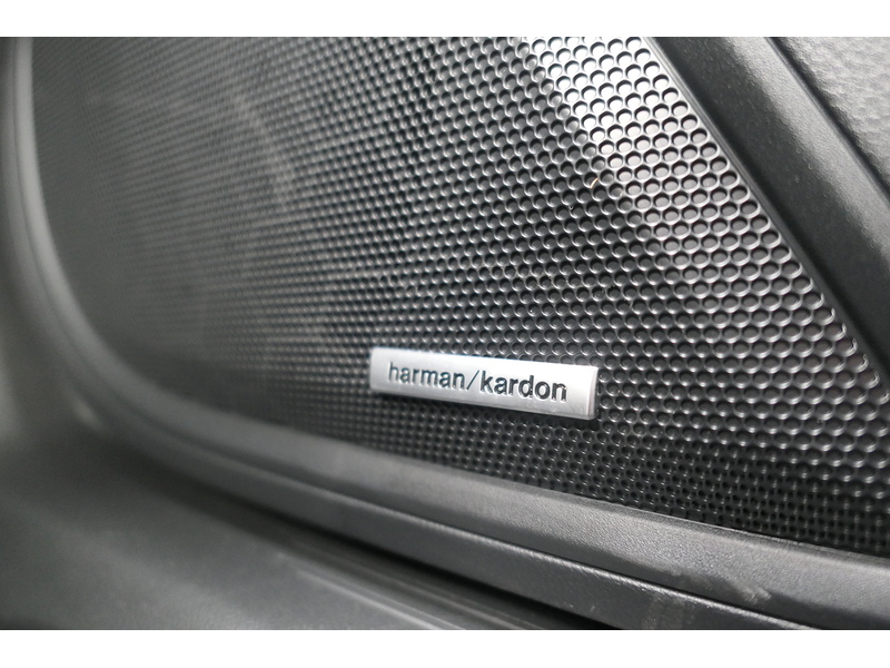 Subaru 2.5i Touring Estate 5dr Petrol Lineartronic 4WD Euro 6 (s/s) (169 ps)