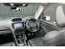 Subaru Forester i e-Boxer XE Premium 