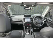 Subaru Forester i e-Boxer XE Premium 