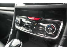 Subaru Forester i e-Boxer XE Premium 
