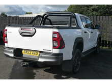 Toyota Hilux D-4D Invincible X 