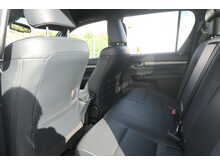 Toyota Hilux D-4D Invincible X 