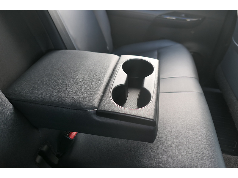 Toyota 2.8 D-4D Invincible X Pickup Double Cab 4dr Diesel Auto 4WD Euro 6 (s/s) (204 ps)