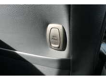 Toyota Hilux D-4D Invincible X 