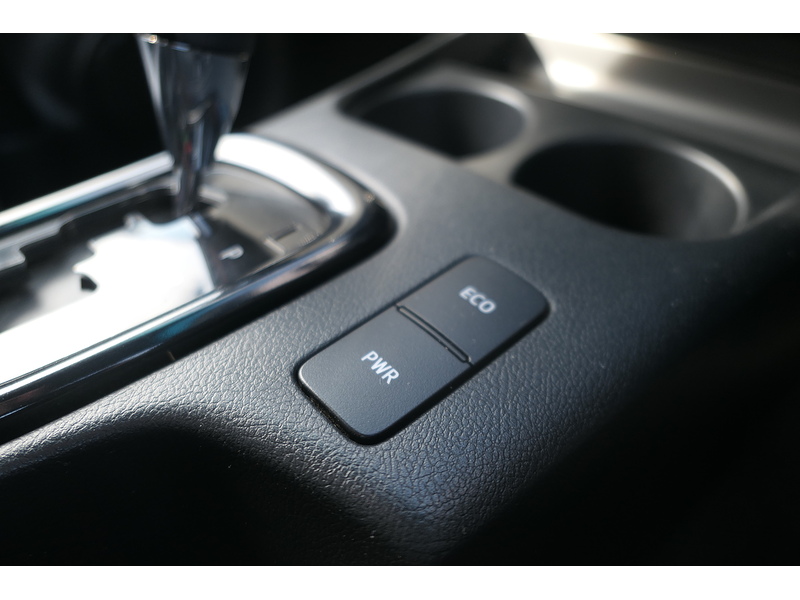 Toyota 2.8 D-4D Invincible X Pickup Double Cab 4dr Diesel Auto 4WD Euro 6 (s/s) (204 ps)